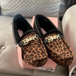 NWT JUICY COUTURE leopard animal faux fur SLIPPERS Size 8 New with box women’s